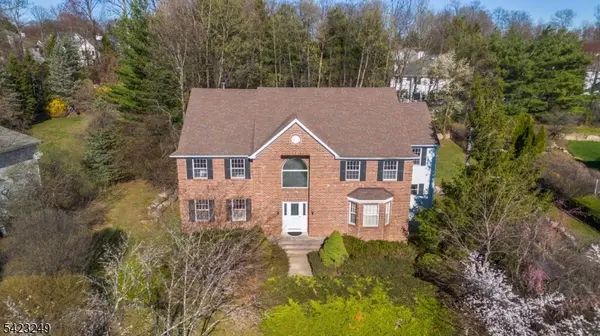 10 Pierson Ct, Mahwah Twp., NJ 07430