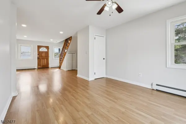 5 Reaville Ct, Parsippany-troy Hills Twp., NJ 07054