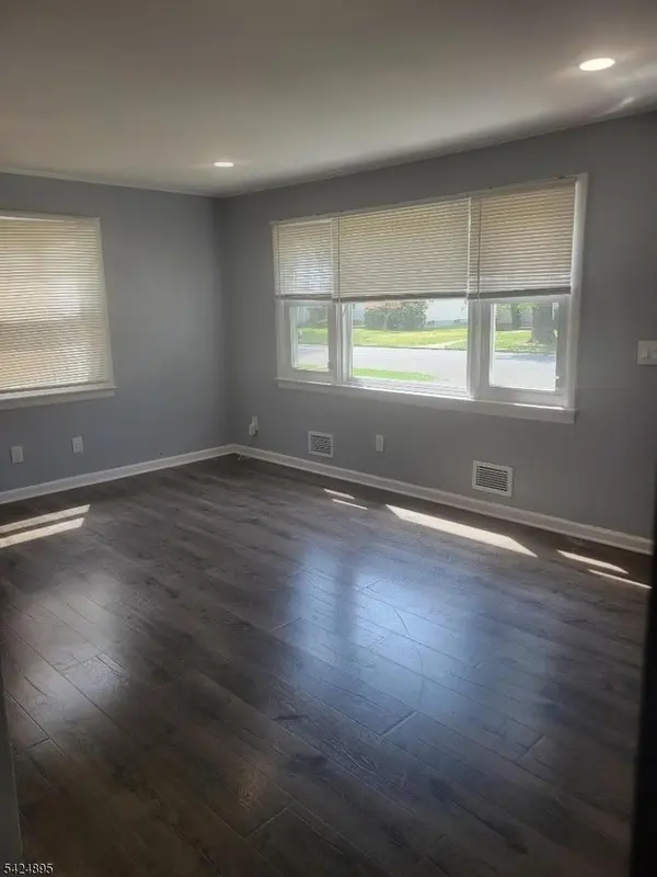 565 Hunter Ave, Scotch Plains Twp., NJ 07076