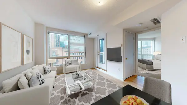 100 Hayden ST #812, Toronto C08, ON M4Y 3C7