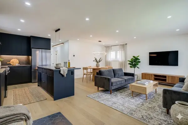 114 Canlish RD #Main Fl, Toronto E04, ON M1P 1S9