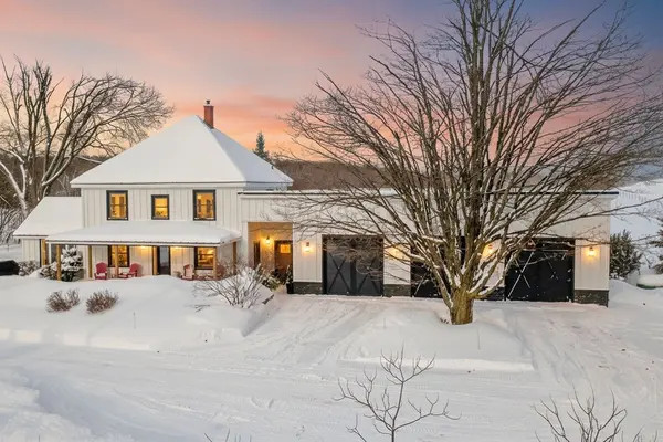 4885 6 Line N, Oro-medonte, ON L0K 1E0