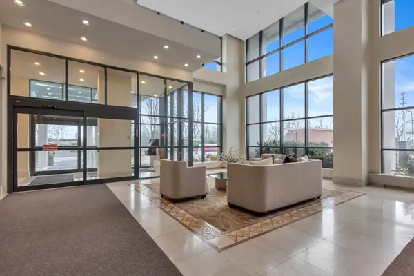 100 John ST #2408, Brampton, ON L6N 2S8