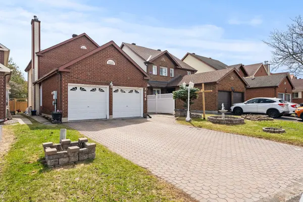 1424 Progress PL, Cyrville - Carson Grove - Pineview, ON K1B 5M3