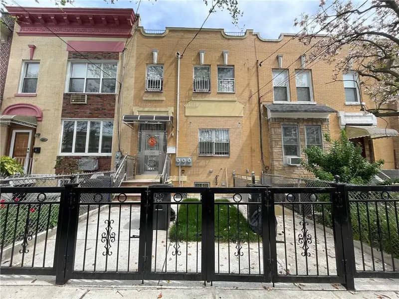 1335 71st ST, Brooklyn, NY 11228