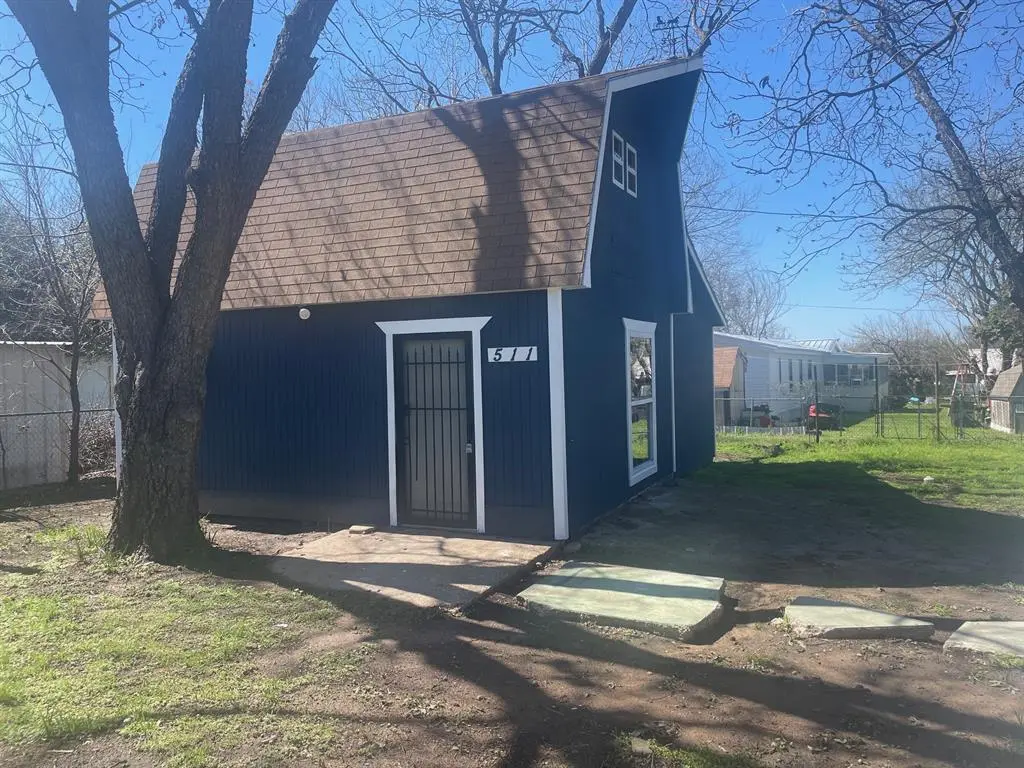 511 Denver Street, Alvord, TX 76225