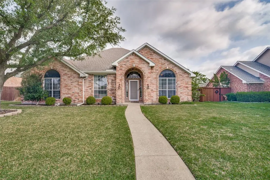 4803 Maple Shade Avenue, Sachse, TX 75048
