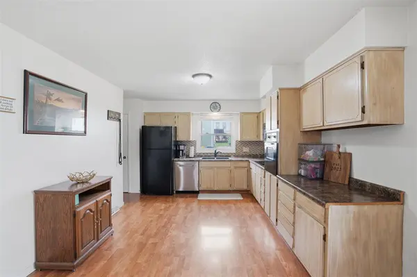 203 E Penn St, Williamsburg, IA 52361