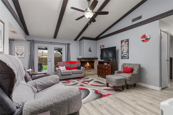 1028 Sunset Drive, Garland, TX 75040