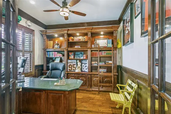 102 Stonehaven Court, Mckinney, TX 75072