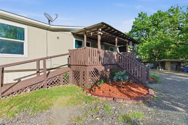 1404 Sheri Lane N, Pelican Bay, TX 76020