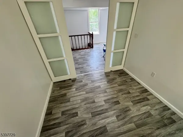 475 Clinton Ave #3, Newark City, NJ 07108