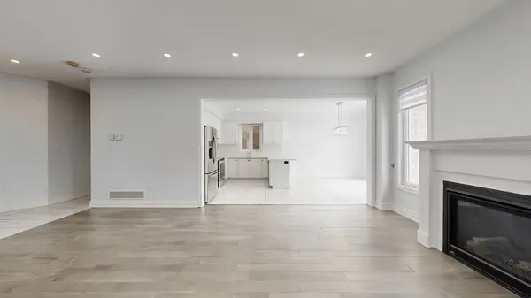 62 Heritage ST, Bradford West Gwillimbury, ON L3Z 0X4