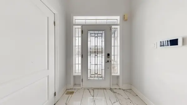 62 Heritage ST, Bradford West Gwillimbury, ON L3Z 0X4