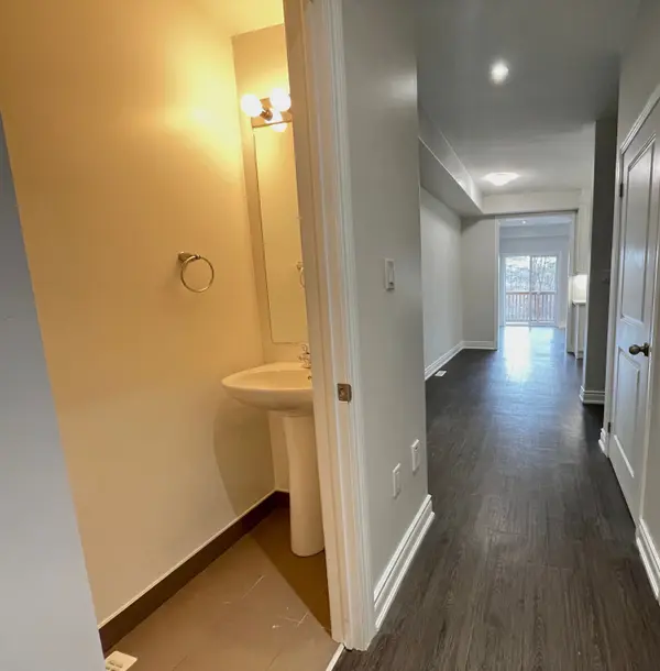 40 Megan CRES ##03, Barrie, ON L4N 2E8