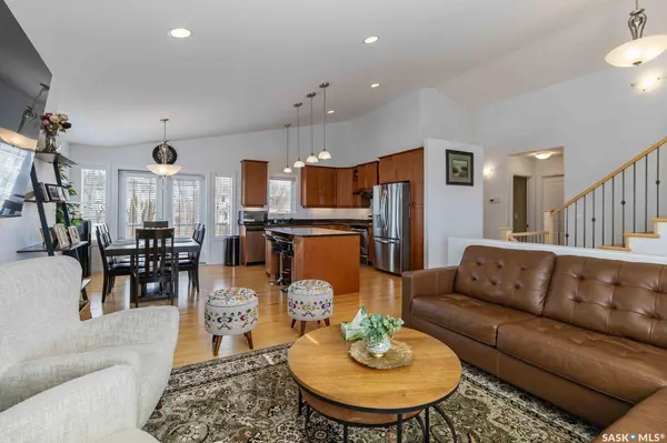 3 Briarvale CRESCENT, Saskatoon, SK S7V 1C5