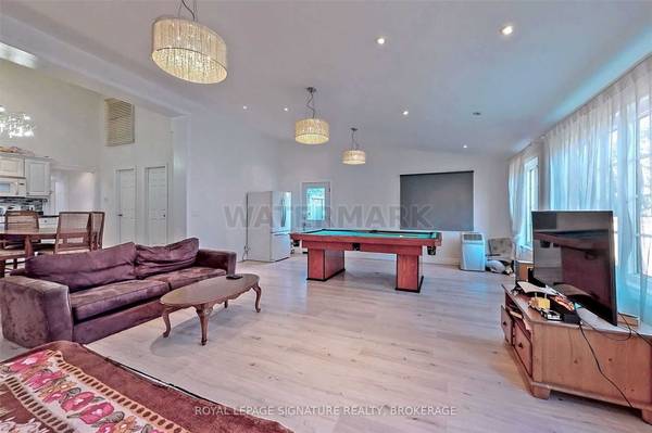 362A Queen ST S, Mississauga, ON L5M 1M2