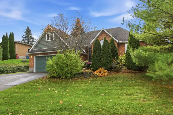 32 Dickinson CT, Centre Wellington, ON N0B 1S0