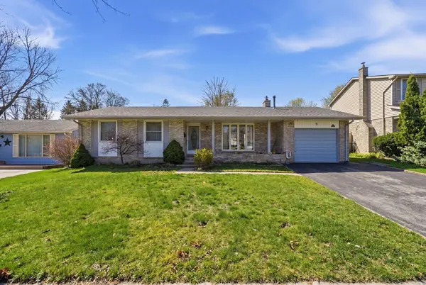 5 Chaucer RD, London South, ON N6K 1V2