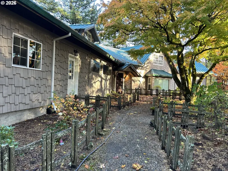 41225 E LARCH MOUNTAIN RD, Corbett, OR 97019