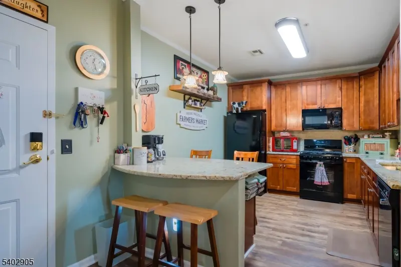 319 Regency Pl #319, Woodbridge Twp., NJ 07095