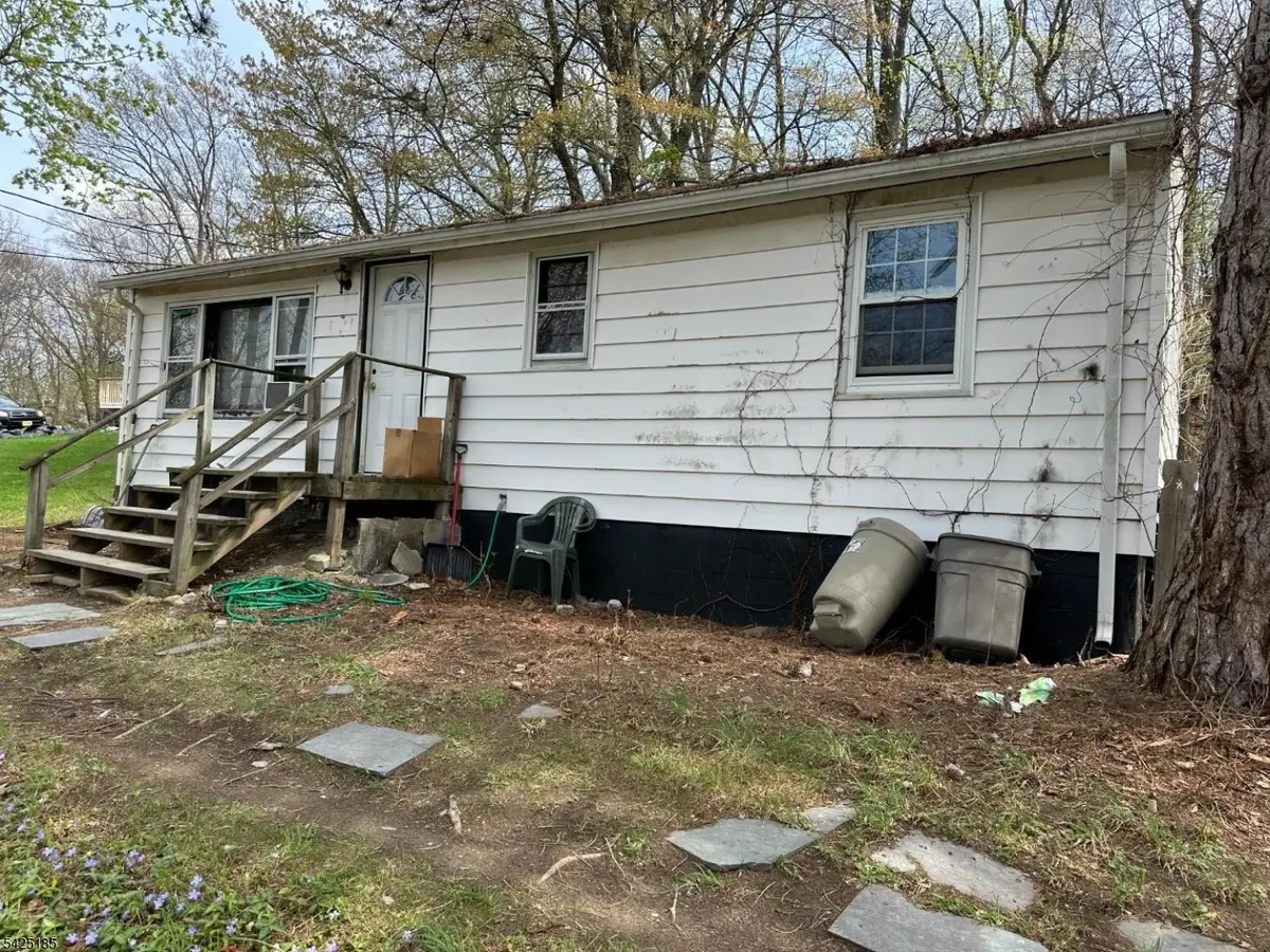 61 Fernwood Rd, Wantage Twp., NJ 07461