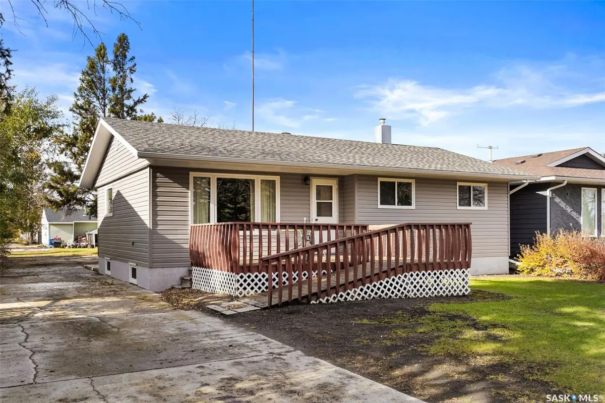 539 3rd STREET NE, Ituna, SK S0A 1N0