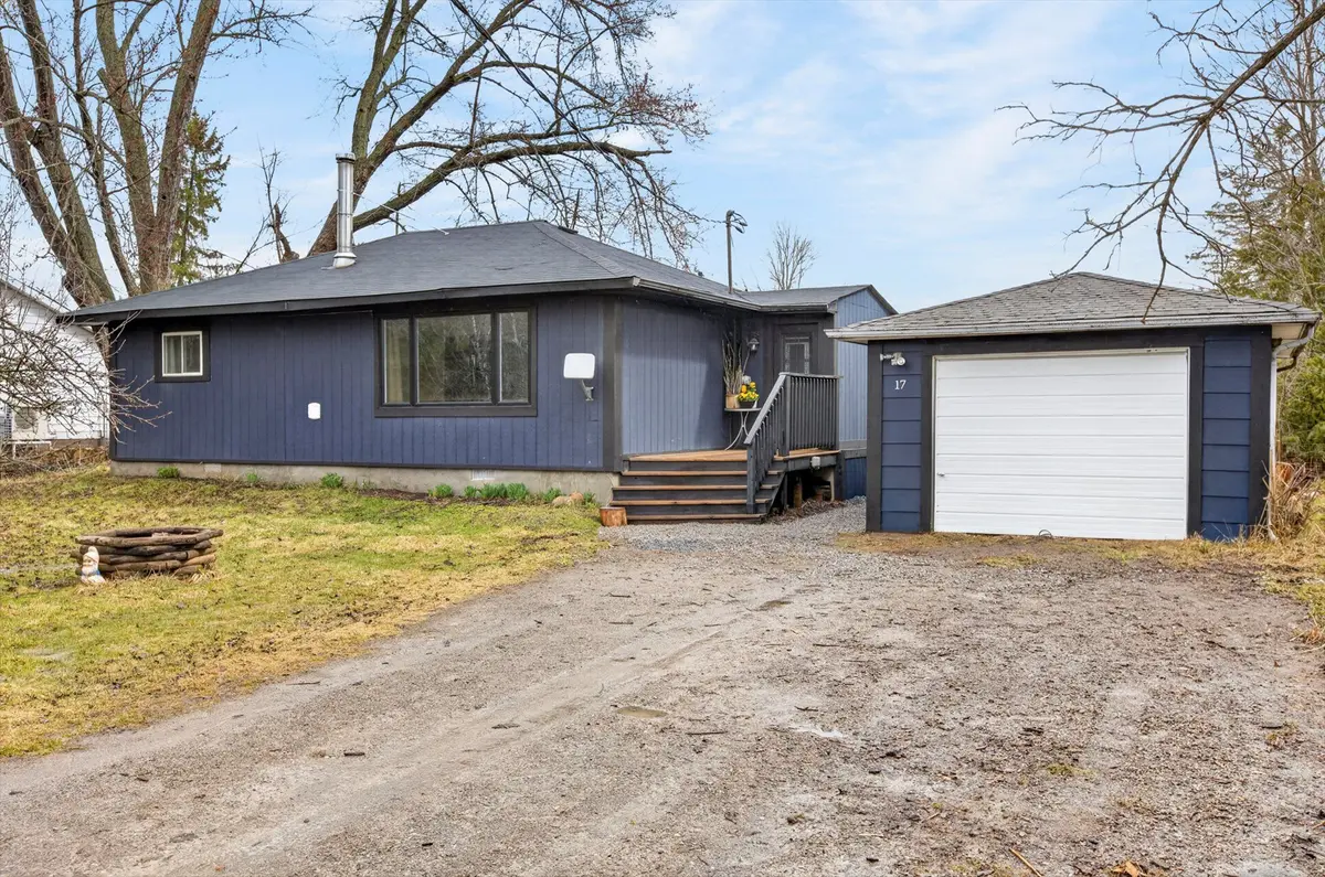 17 Hawke DR, Kawartha Lakes, ON K0L 2W0