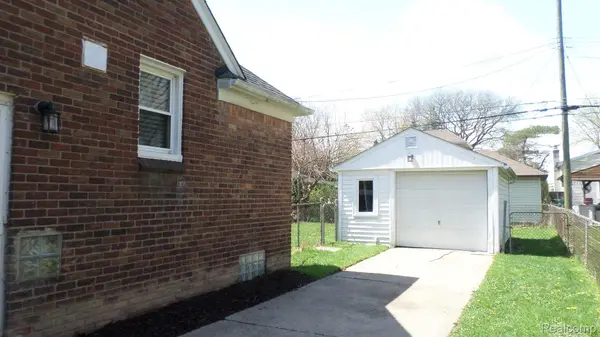 22463 Nevada AVE, Eastpointe, MI 48021