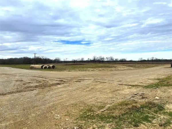 210 N Hurst Road, Burleson, TX 76028