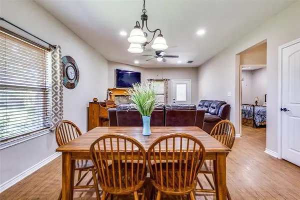 402 E Main Street, Tioga, TX 76271