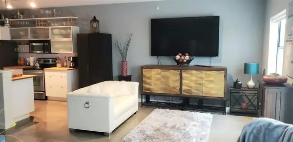 1111 S Akard Street #211, Dallas, TX 75215