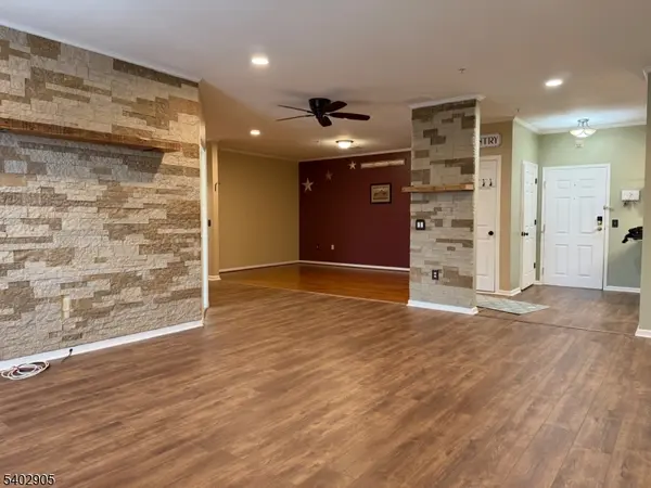 319 Regency Pl #319, Woodbridge Twp., NJ 07095