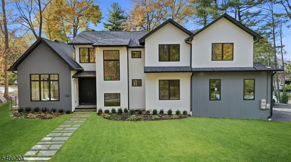 121 Engle St, Cresskill Boro, NJ 07626