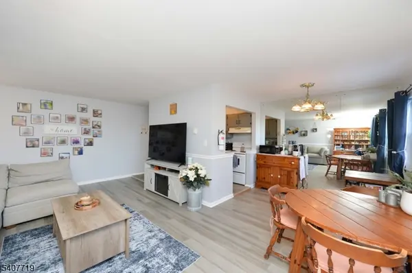 100 Pierson Miller Dr #4, Pompton Lakes Boro, NJ 07442