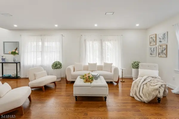 8 Dean Ct, Rutherford Boro, NJ 07070