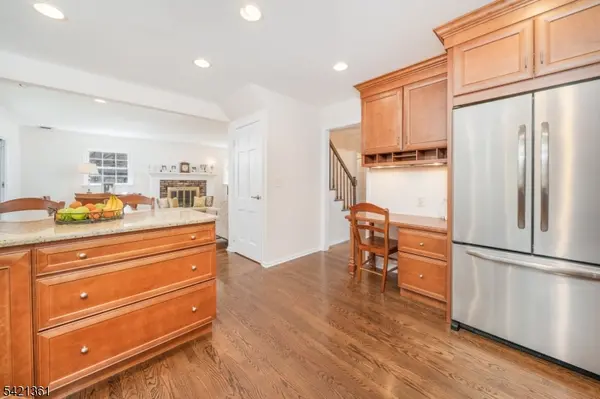 126 Wentworth Dr, Berkeley Heights Twp., NJ 07922