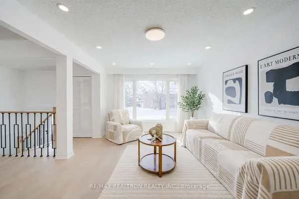 99 Heaslip TER, Toronto E05, ON M1T 1W8