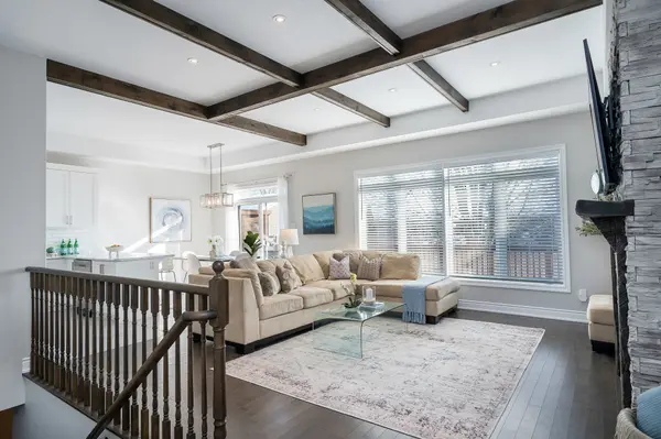 15 Patchell CT, Springwater, ON L0L 1P0