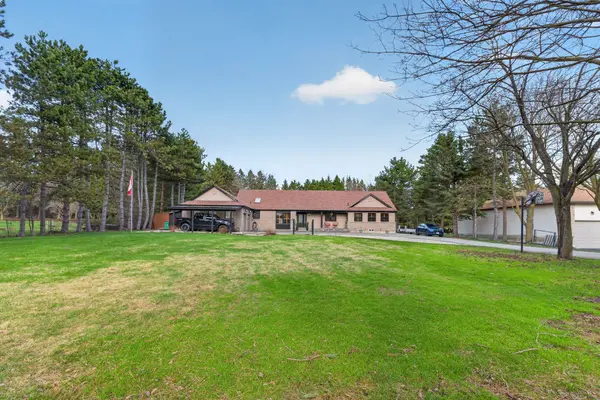 11 Meadow DR, Caledon, ON L7K 1A2