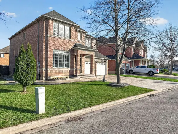 39 Good Hope RD, Brampton, ON L6R 3L6