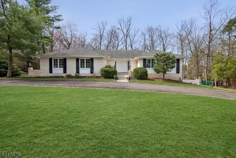 131 Lawrence Dr, Millburn Twp., NJ 07078