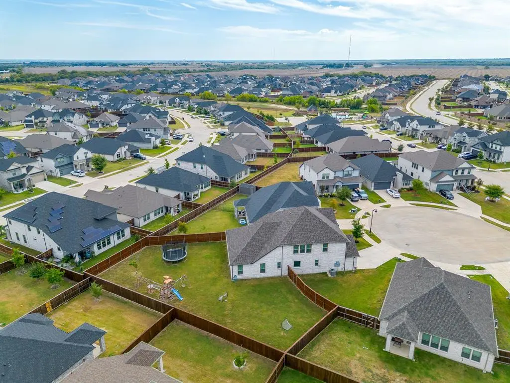 317 Ember Circle, Waxahachie, TX 75165