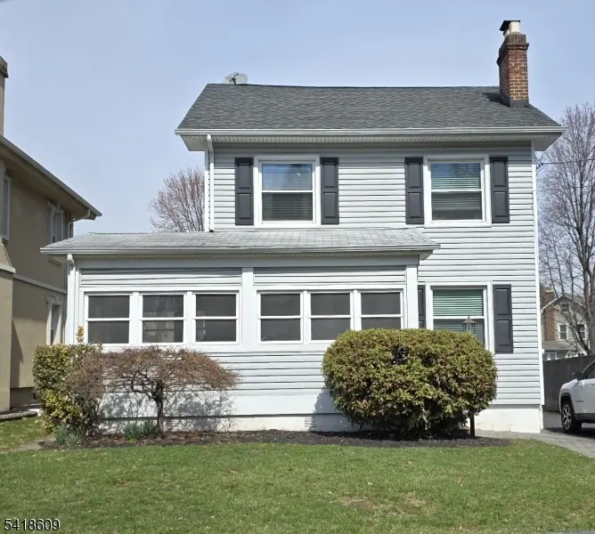65 Carteret St, Bloomfield Twp., NJ 07003