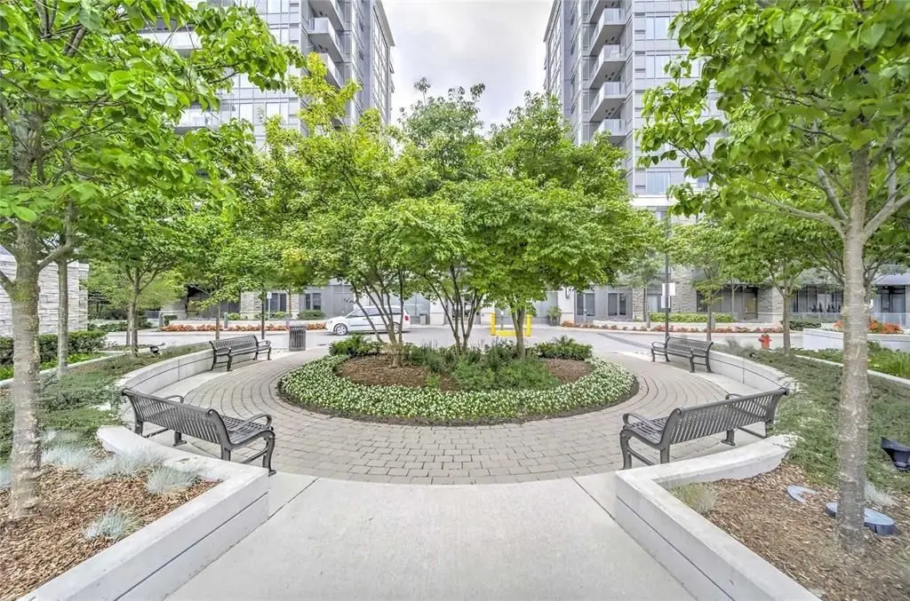 277 South Park RD #220, Markham, ON L3T 0B7