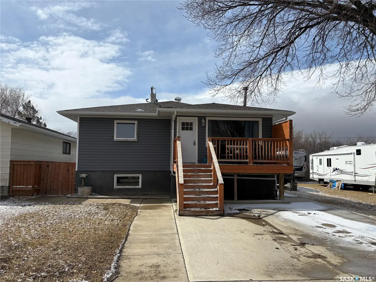 643 3rd STREET W, Shaunavon, SK S0N 2M0