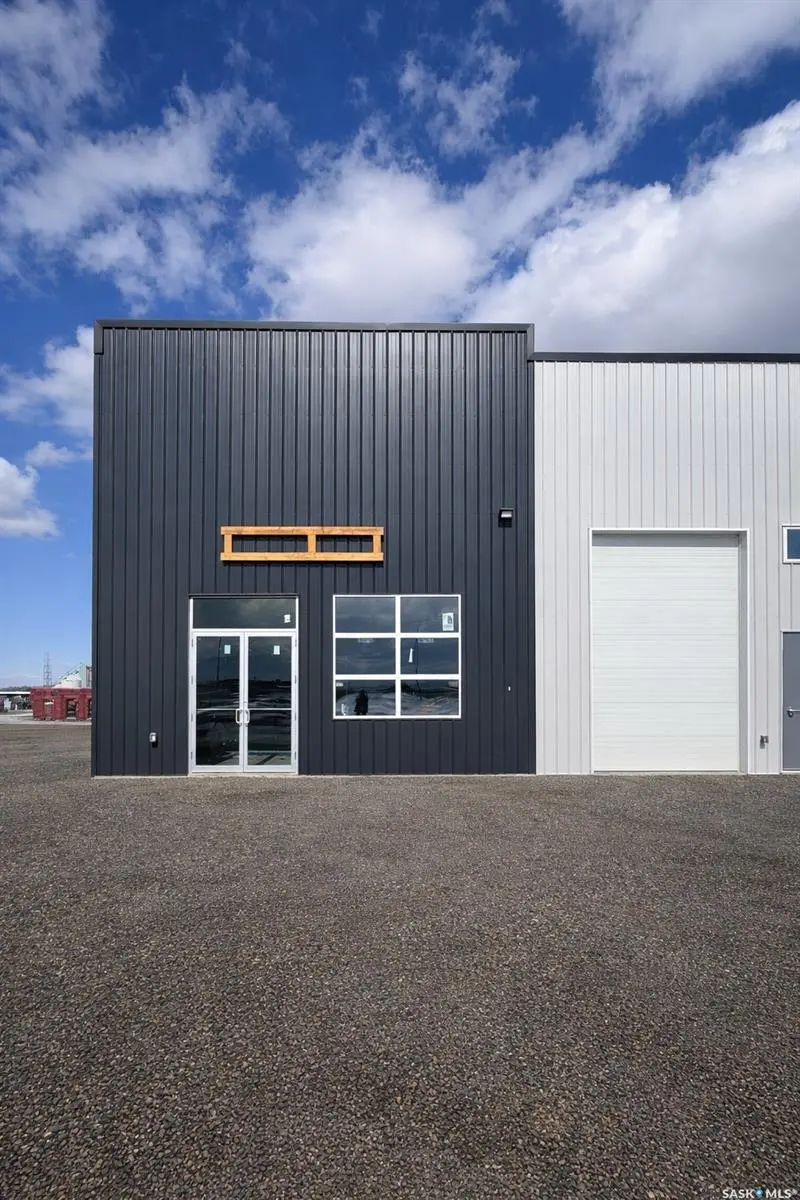 213 Service ROAD W #9&10, Langham, SK S0K 2L0
