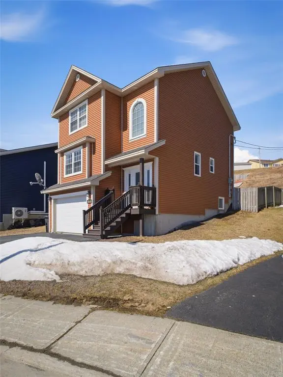 13 Corte Real Place, Mount Pearl, NL A1N 0C4