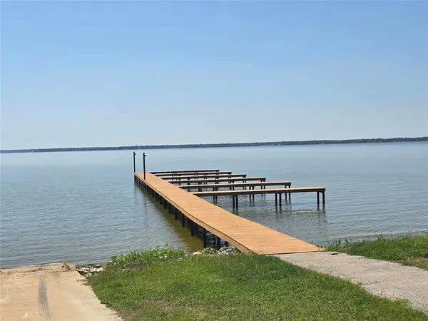 733 Clubview Drive, Mabank, TX 75143