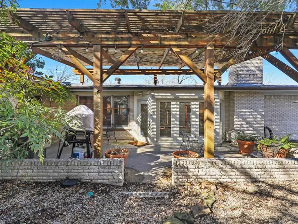 1102 N Graves Street, Mckinney, TX 75069